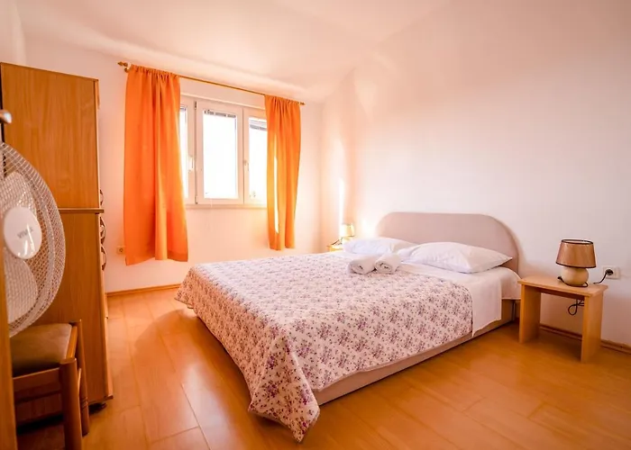 Valentin Apartment *