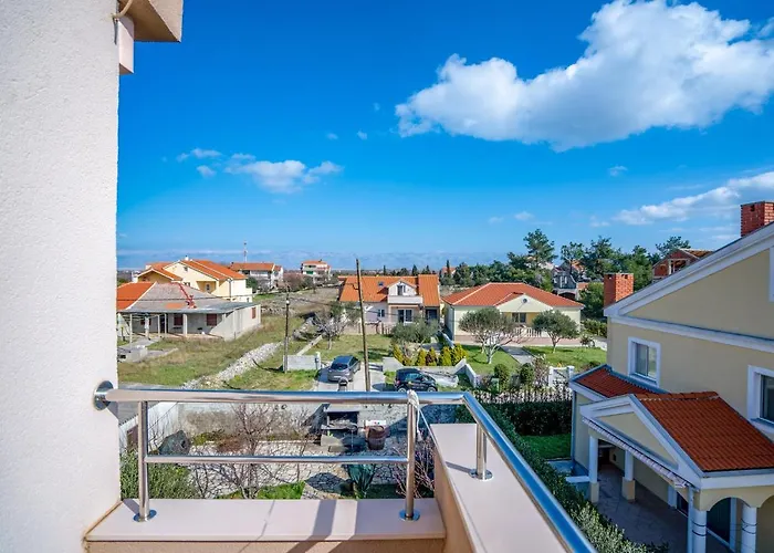 Valentin Apartment *